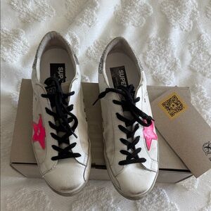 Golden Goose White Low-Top Sneakers with Pink Star